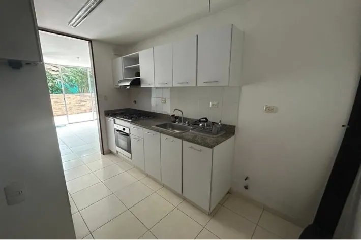Venta apartamento con terraza en Betania, Panamá