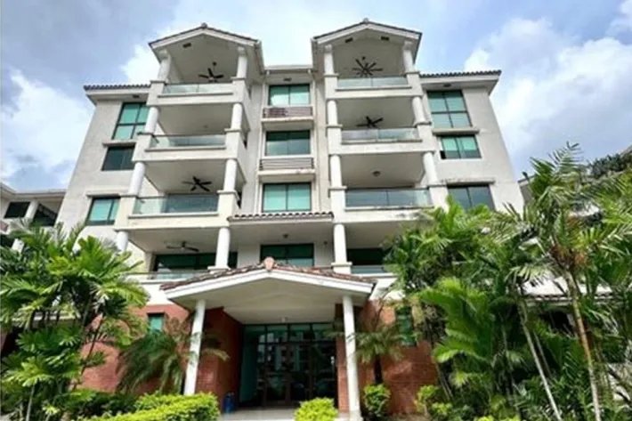 Venta de Apartamento Reposeído en Costa Sur, Juan Díaz, Panamá