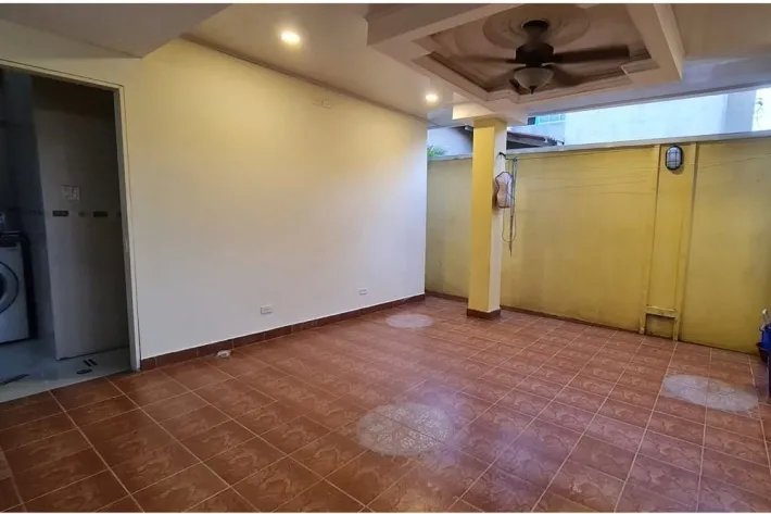 Venta de casa Duplex en Dorado Lakes, Condado del Rey