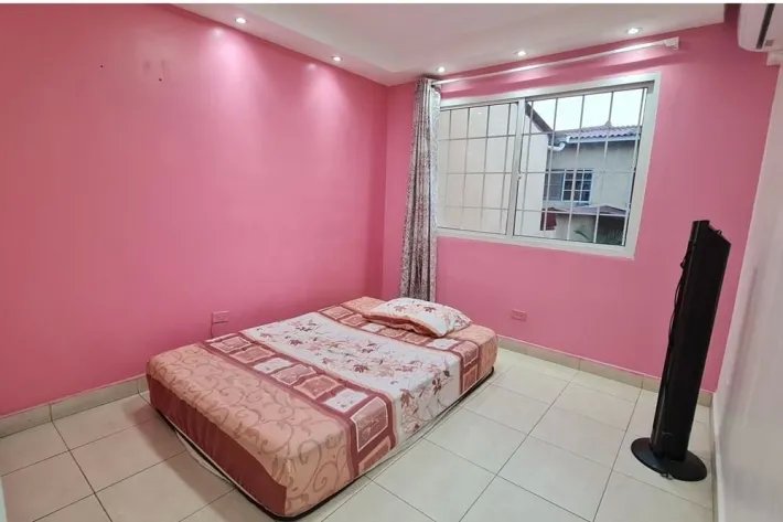 Venta de casa Duplex en Dorado Lakes, Condado del Rey