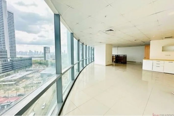 Venta de oficina en Costa del Este, Panamá