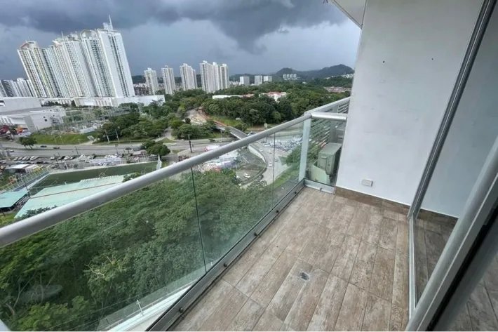Venta de apartamento en PH Sky Point Towers, Betania