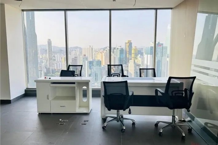Venta de oficina en Avenida Balboa, Panamá