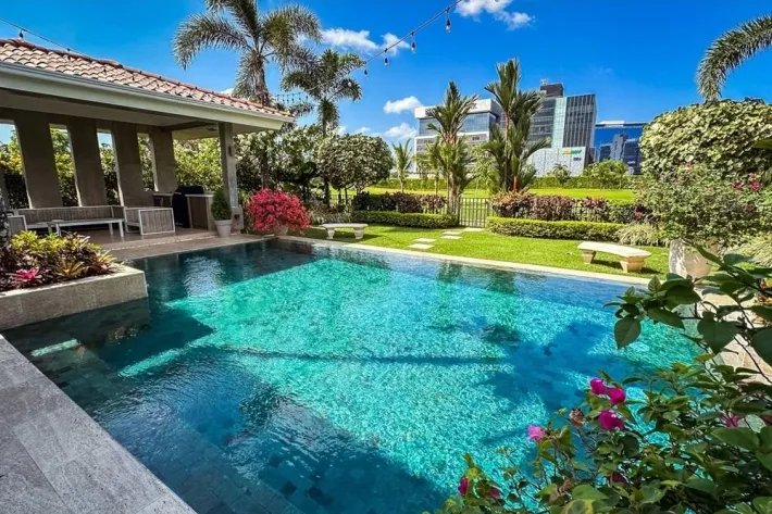 Se vende casa en Fairway Estates en Santa María, Santa María