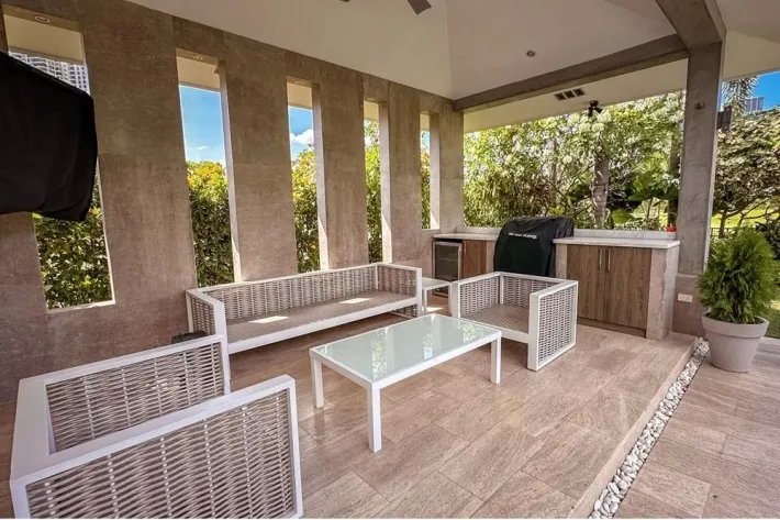 Se vende casa en Fairway Estates en Santa María, Santa María