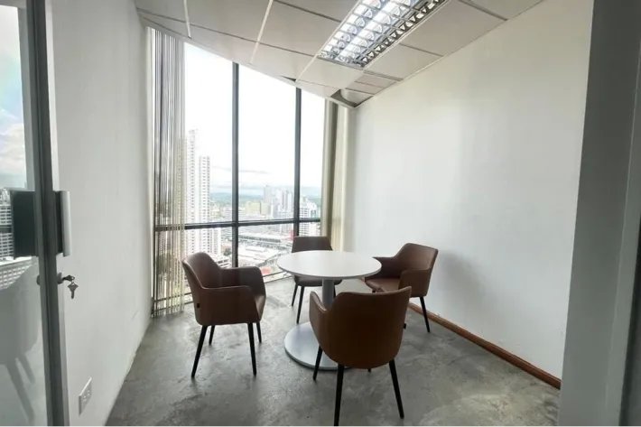 Office for rent in Obarrio, Panama