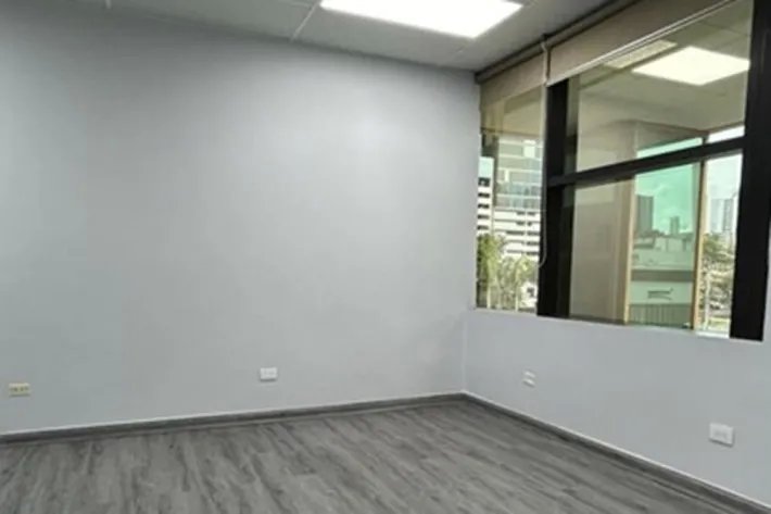 Furnished office for rent on Calle 50, Panama