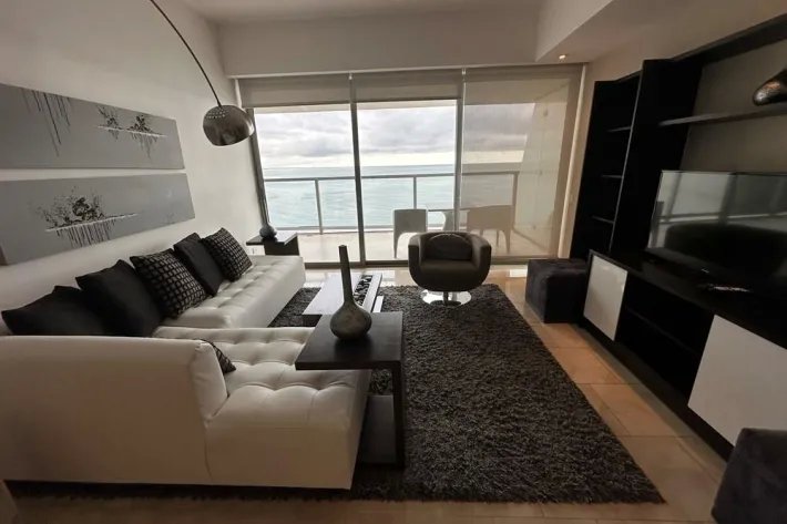 Venta de apartamento en PH TOC (Trump Tower), Punta Pacifica