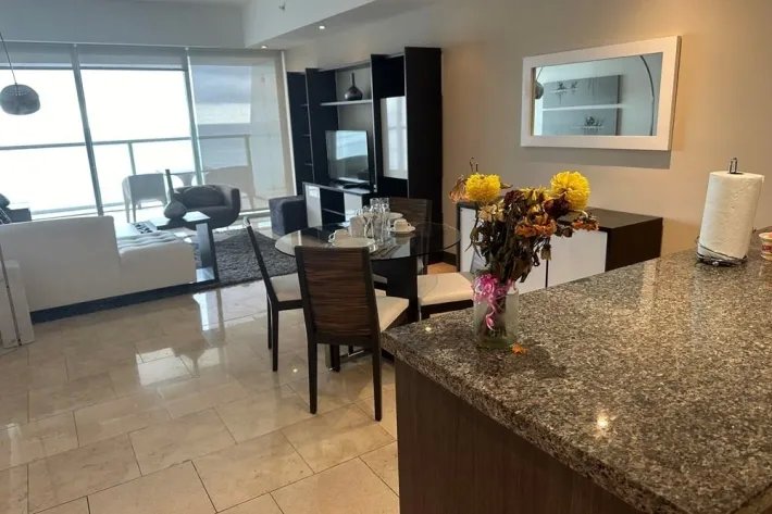 Venta de apartamento en PH TOC (Trump Tower), Punta Pacifica