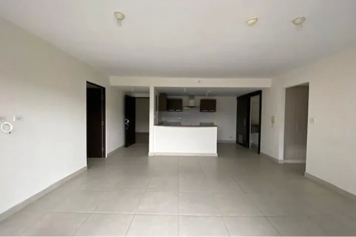 Se vende apartamento en Midrise, Woodlands, Panamá Pacífico