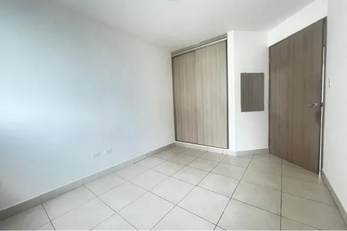 Apartamento en venta en Plaza Edison, Betania