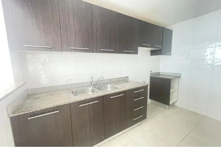 Apartment for sale in Plaza Edison, Betania