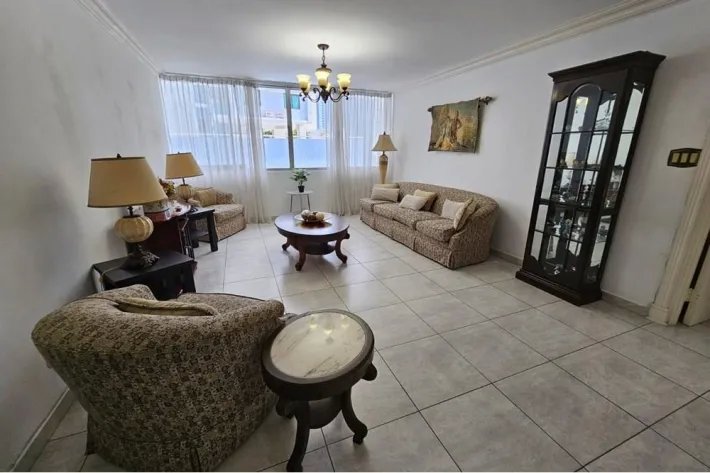 Furnished apartment for rent in PH Mar Plaza, Marbella, Panama