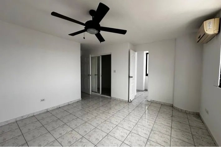 Venta de Apartamento Repoesído en Obarrio, Bella Vista, Panamá