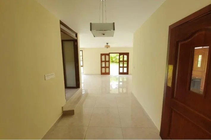 Venta de casa en Senderos, Clayton