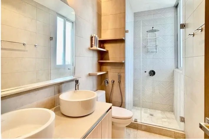 Se vende apartamento amueblado en Avenida Balboa, Panamá