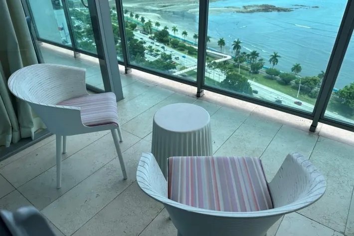 Alquiler de Apartamento en Yoo Panama Ave Balboa.