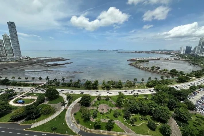 Venta de Apartamento en Yoo Panama Ave Balboa