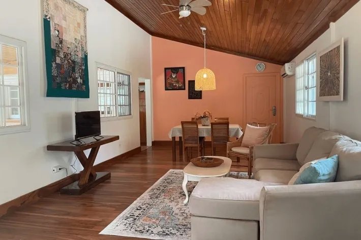 Se vende finca con cabañas en San Carlos