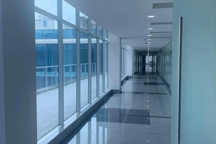Office for rent in Vía Israel