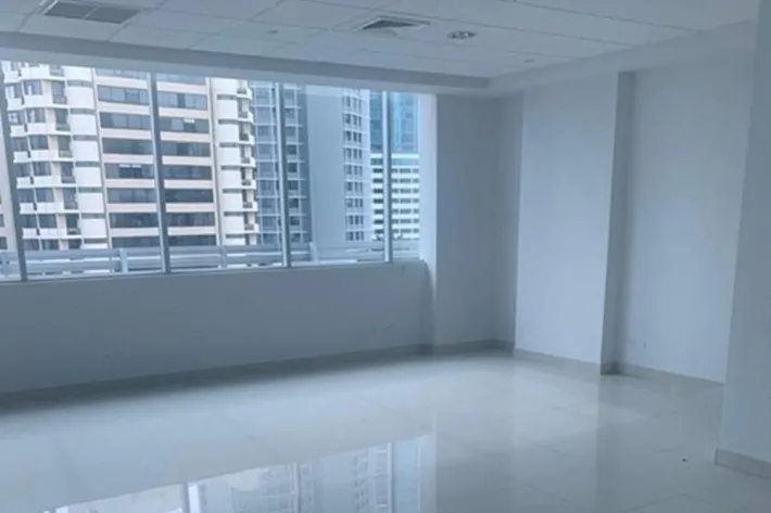 Office for rent in Vía Israel