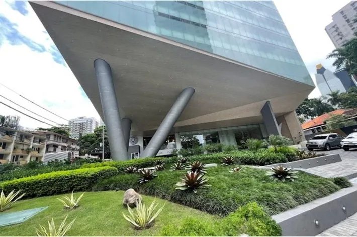 Venta de apartamento PH Costanera, Bella Vista