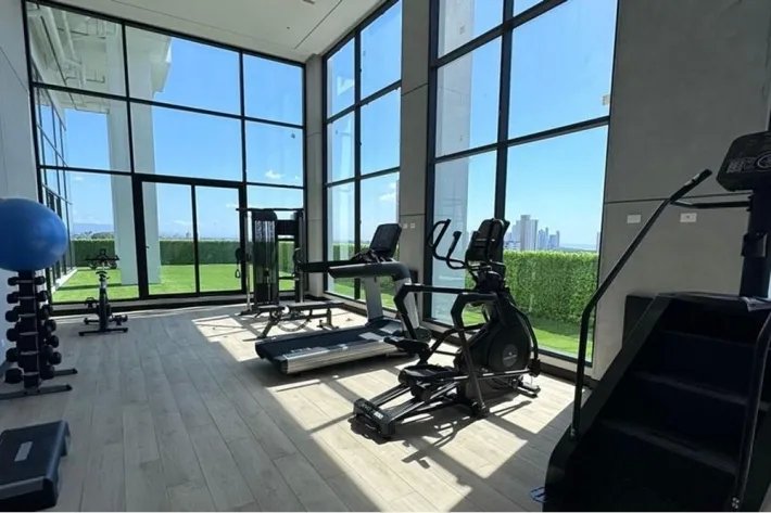 Venta de apartamento PH Center Point Tower, 12 de octubre