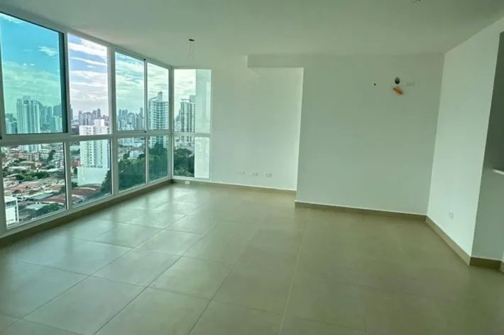 Venta de apartamento PH Center Point Tower, 12 de octubre