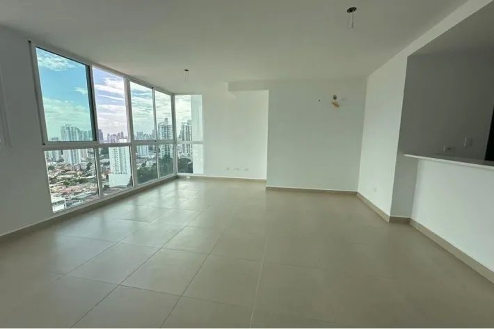 Venta de apartamento PH Center Point Tower, 12 de octubre