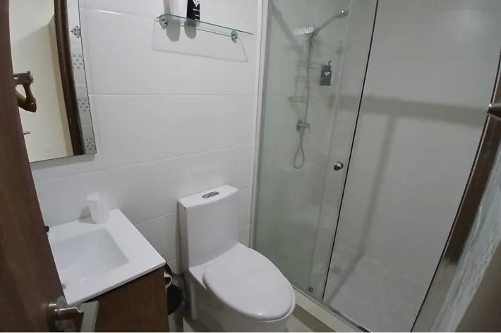 Alquiler de céntrico apartamento amoblado en Vía España, cerca del met...