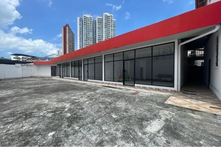 Plaza comercial en venta en Avenida Ernesto T. Lefevre, Ciudad de Pana...