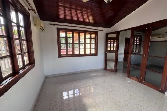 Se vende casa en La Alameda, Betania