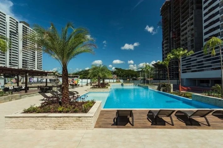 Se vende apartamento en Condado del Rey, Panamá