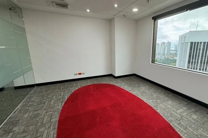 Venta oficina en Torre World Trade Center, Marbella