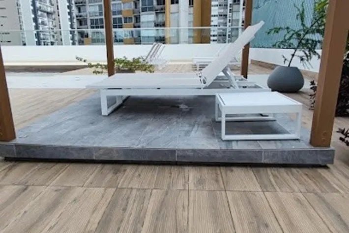 Alquiler apartamento amoblado, PH Greenwood Towers, El Bosque