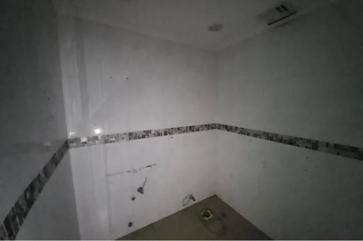 Venta de local comercial reposeído en Obarrio, Panamá