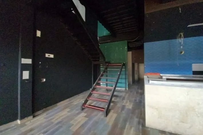 Venta de local comercial reposeído en Obarrio, Panamá