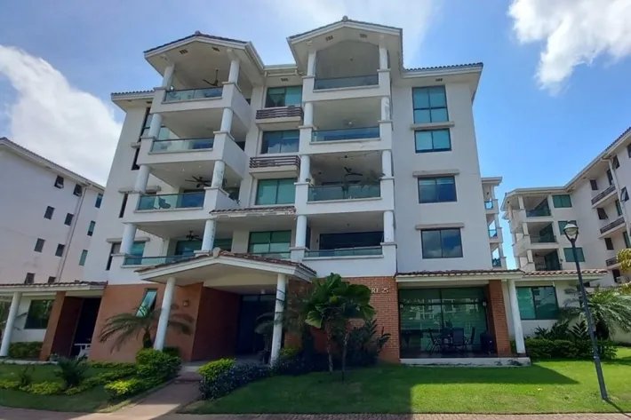 Venta de apartamento en PH Costamare, Panamá