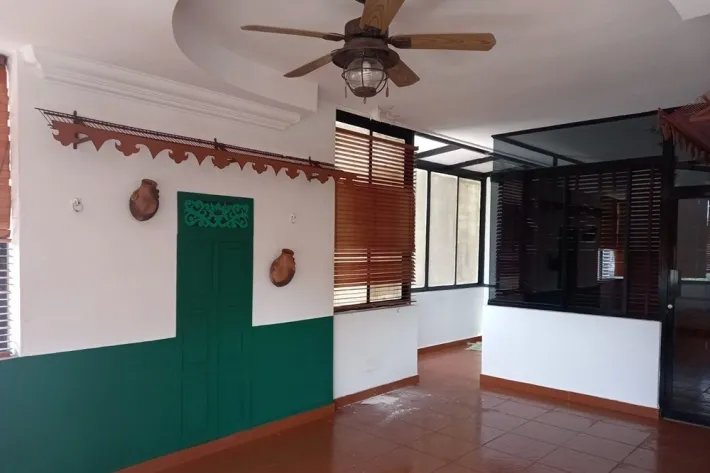Venta de apartamento reposeído en PH Chaquira, Bella Vista