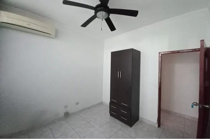 Venta de apartamento reposeído en PH Chaquira, Bella Vista