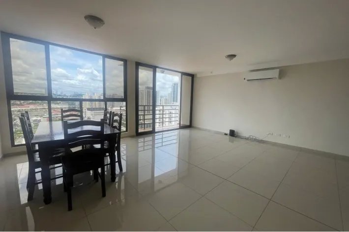 Apartamento en alquiler en Vía España