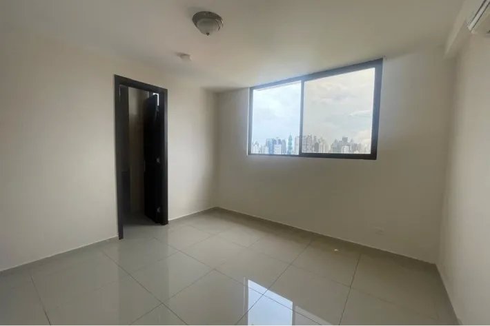 Apartamento en alquiler en Vía España