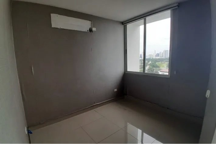 Repossessed apartment for sale in San Francisco, Panama