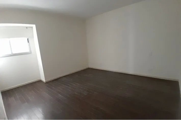 Venta de apartamento resposeído en Avenida Balboa, Bella Vista, Panamá
