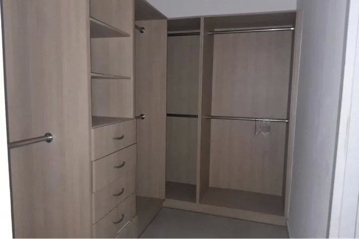 Venta de apartamento resposeído en Avenida Balboa, Bella Vista, Panamá