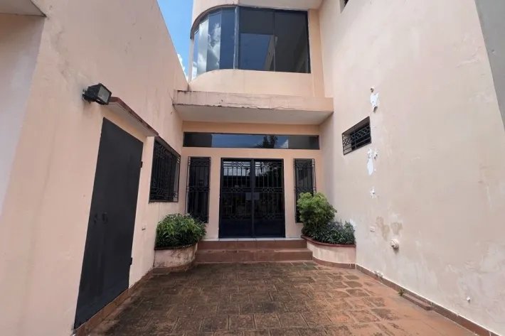 Venta de casa en urbanización Los Angeles, Betania