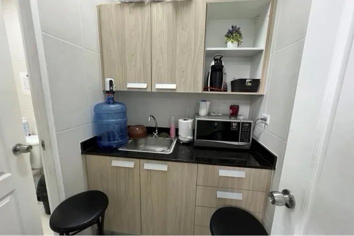 Office for rent in Via Transistmica