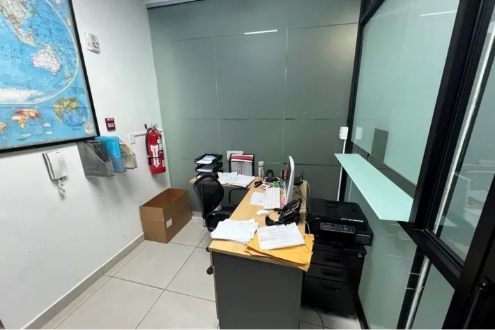 Office for rent in Via Transistmica