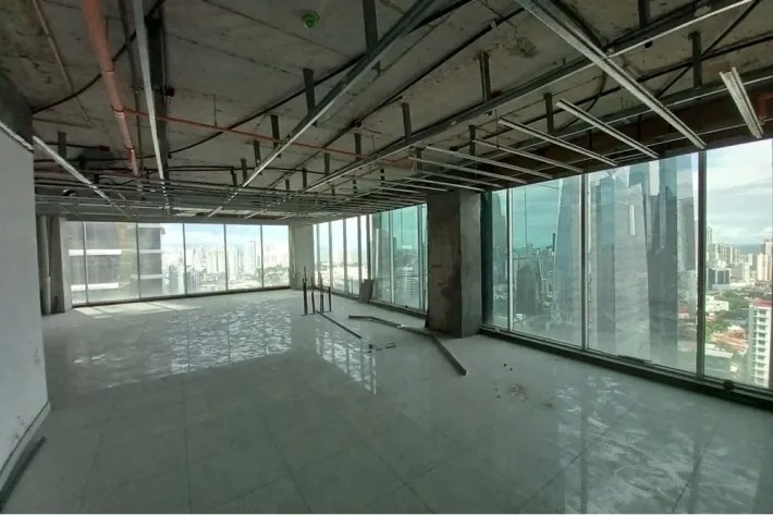 Venta de oficina reposeída en Obarrio