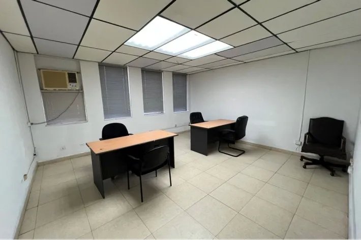 Venta de oficina en Avenida Federico Boyd, Bella Vista